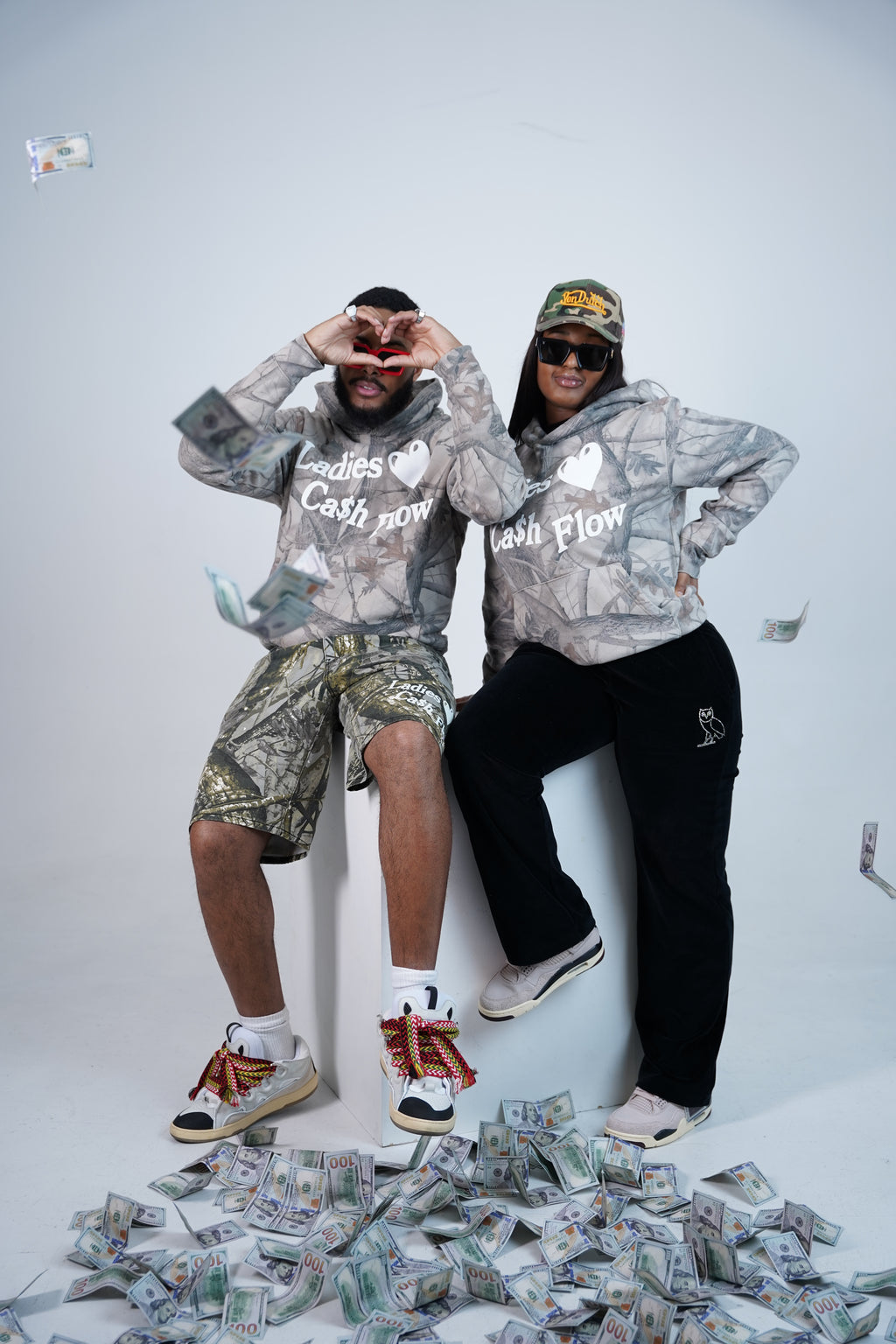 Ladies🤍Ca$hFlow™ PullOver Hoodie