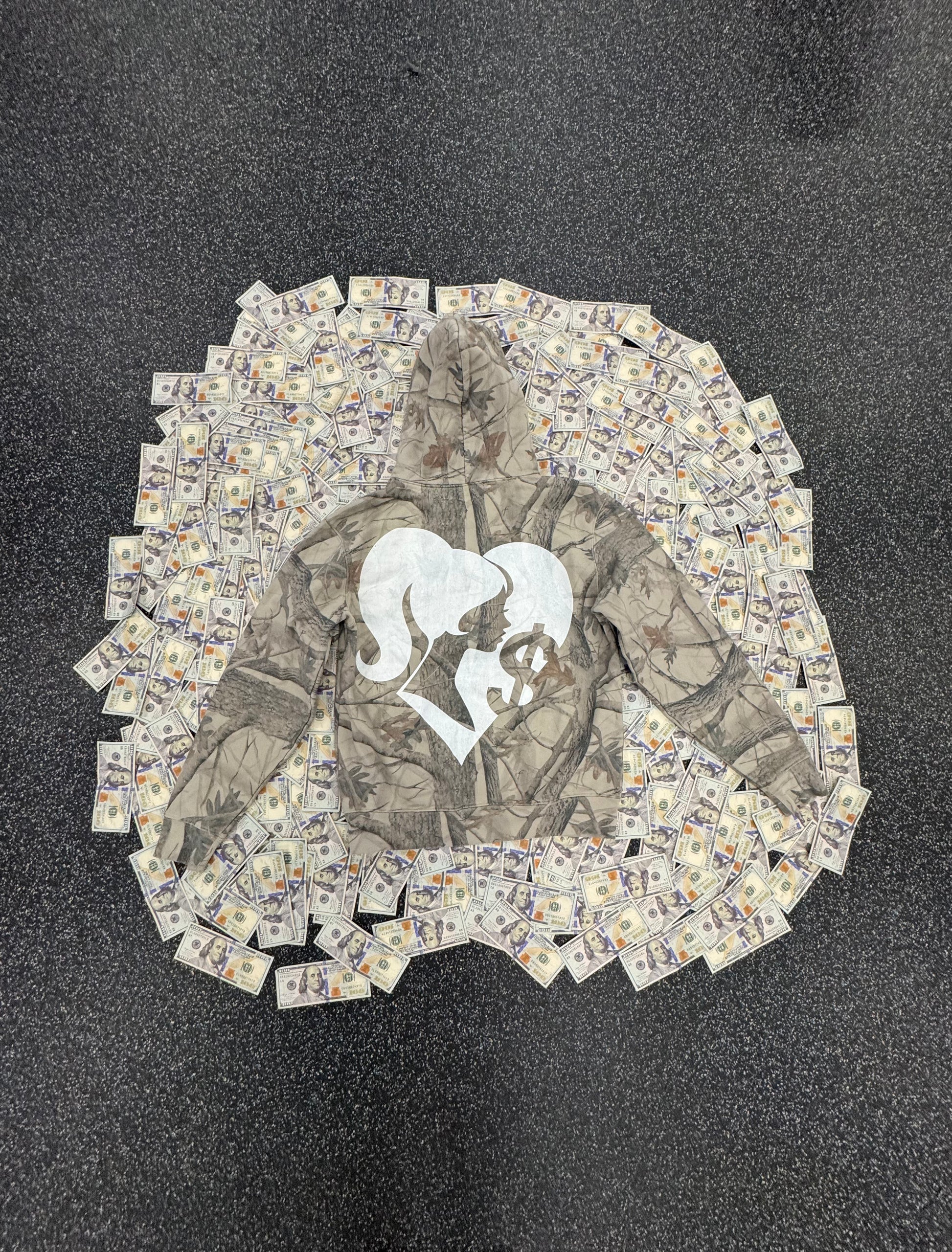 Ladies🤍Ca$hFlow™ Camo PullOver Hoodie